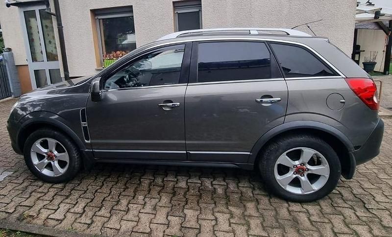 Silber Gebraucht 2007 Opel Antara Cosmo SUV | 8.900 € - Bild 1/4