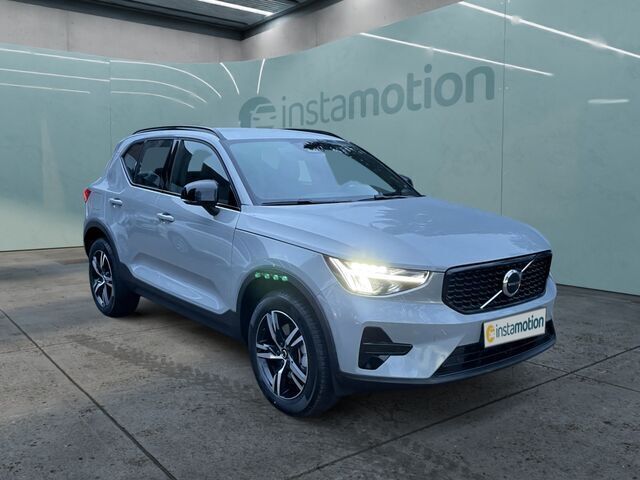 Grau Gebraucht 2024 Volvo XC40 SUV | 37.600 € (Fairer Preis) - Bild 1/2