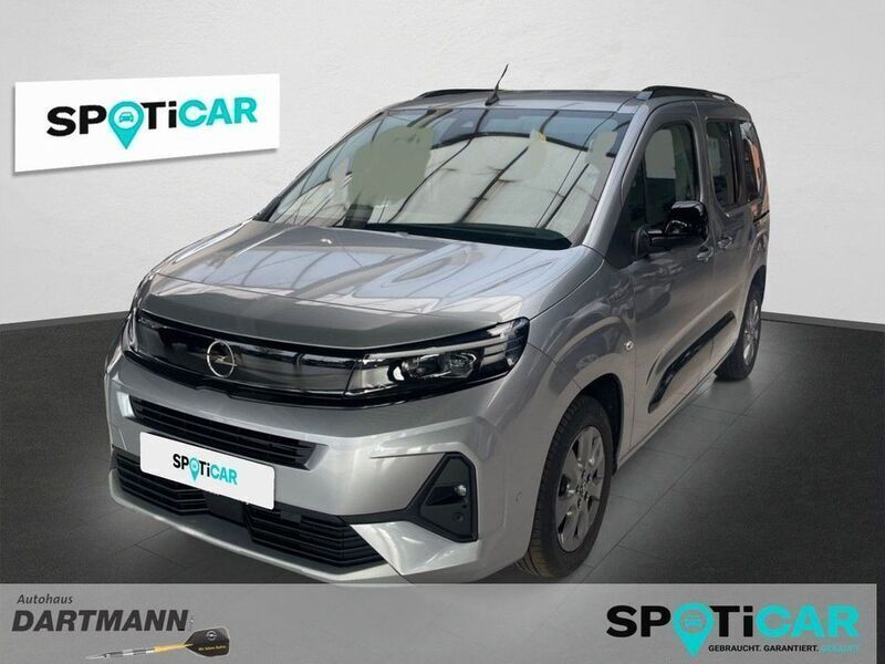 Grau Gebraucht 2024 Opel Combo Life Van / Kleinbus | 29.840 € (Teuer) - Bild 1/4