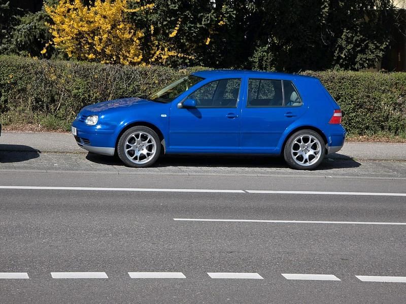 Gebraucht VW Golf IV 125 PS (91 kW) 1998 Blau Kleinwagen