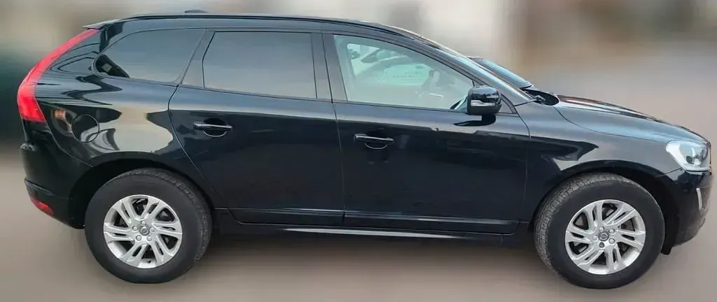 Gebraucht Volvo XC60 181 PS (133 kW) 2015 Schwarz SUV