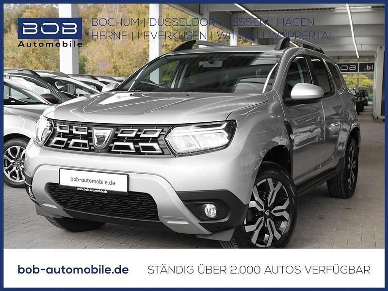 Grau Gebraucht 2021 Dacia Duster Prestige SUV | 15.870 € (Etwas zu teuer) - Bild 1/3