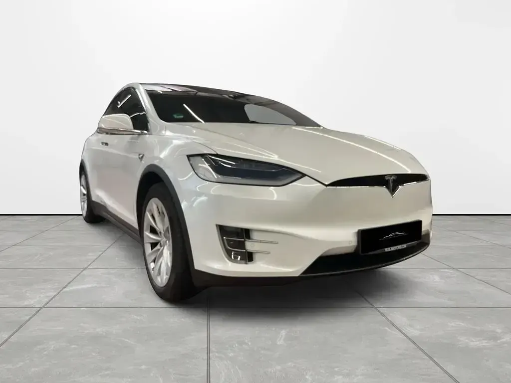 Usata Tesla Model X 386 kW (525 CV) 2016 Bianco SUV