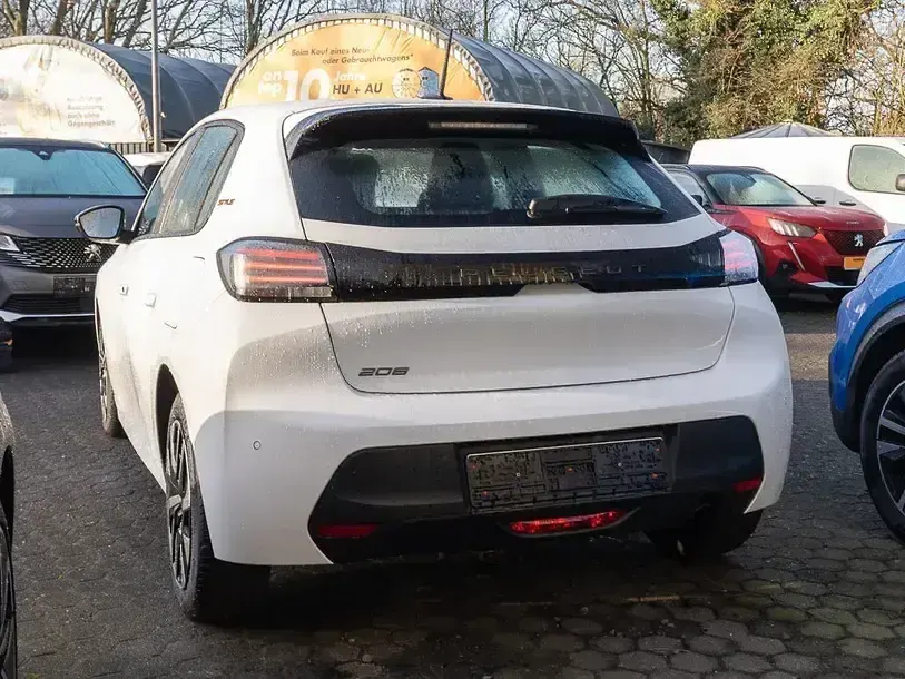 Gebraucht Peugeot 208 Style 101 PS (74 kW) 2025 Weiß Kleinwagen