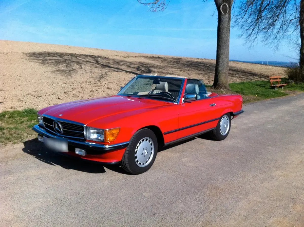 Gebraucht Mercedes SL300 179 PS (131 kW) 1986 Rot Cabrio