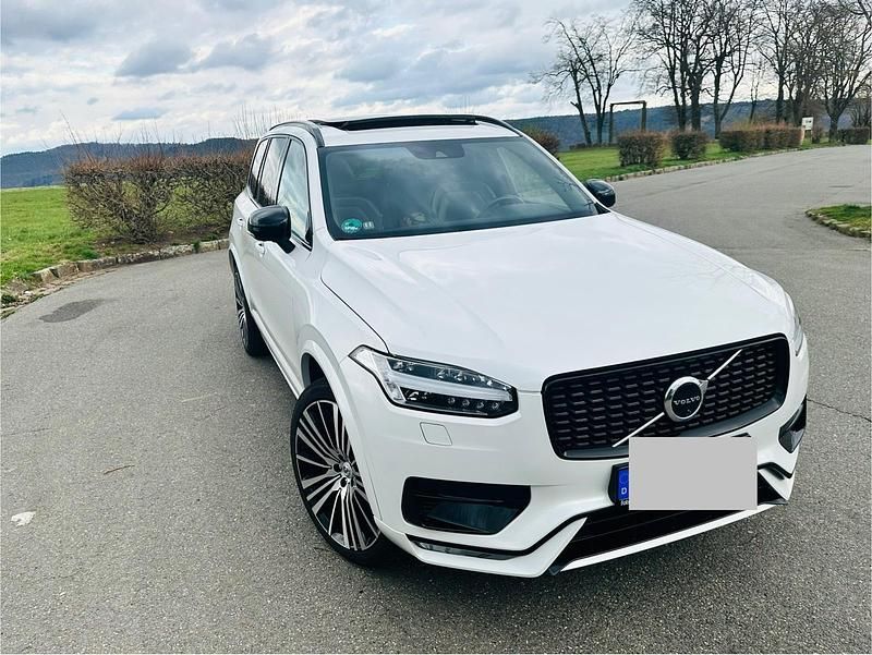 Weiß Gebraucht 2021 Volvo XC90 R-Design SUV | 45.200 € (Fairer Preis) - Bild 1/4
