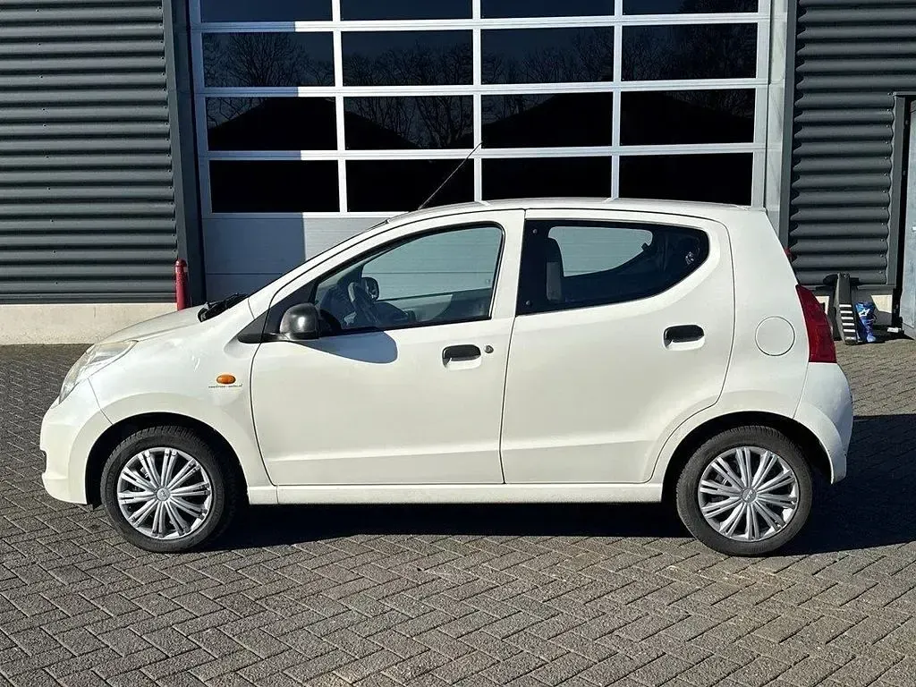 Gebraucht Suzuki Alto Comfort 68 PS (50 kW) 2010 Weiß Kleinwagen