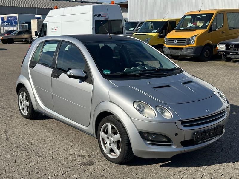 Silber Gebraucht 2005 Smart ForFour Kleinwagen | 4.950 € (Teuer) - Bild 1/4