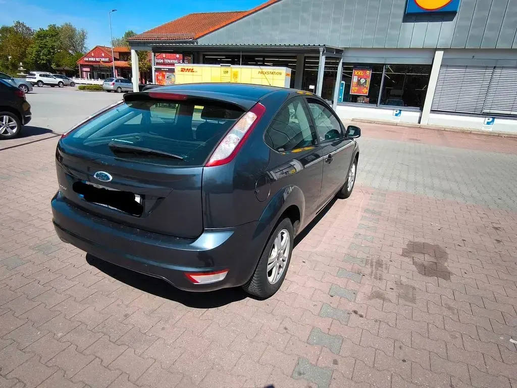 Usata Ford Focus Style 80 CV (58 kW) 2008 Grigio Berlina