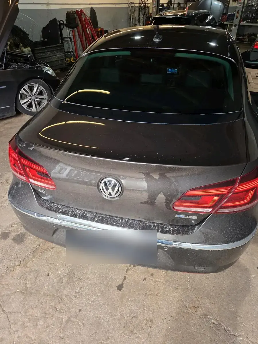 Gebraucht VW Passat 140 PS (102 kW) 2014 Grau Limousine