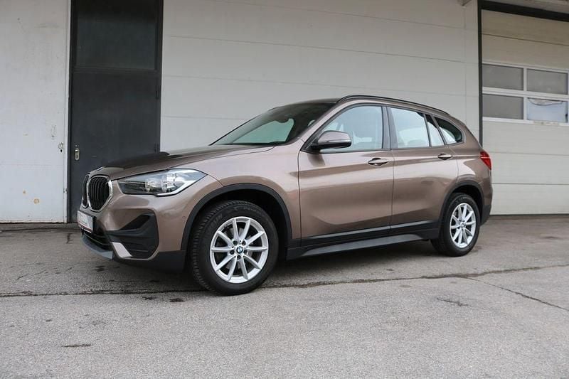 Gebraucht BMW X1 Advantage 150 PS (110 kW) 2019 Jucarobeige metallic SUV