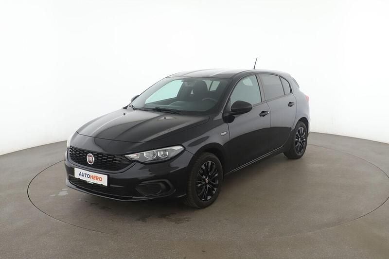 Schwarz Gebraucht 2020 Fiat Tipo Street Limousine | 10.550 € (Guter Preis) - Bild 1/3