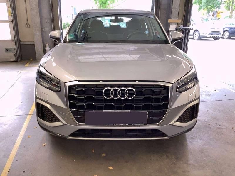 Gebraucht Audi Q2 Advanced 150 PS (110 kW) 2021 Grau SUV