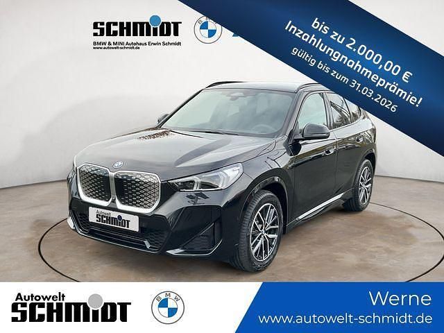 Saphirschwarz Neu 2025 BMW iX1 M Sport SUV | 47.790 € (Superpreis) - Bild 1/4