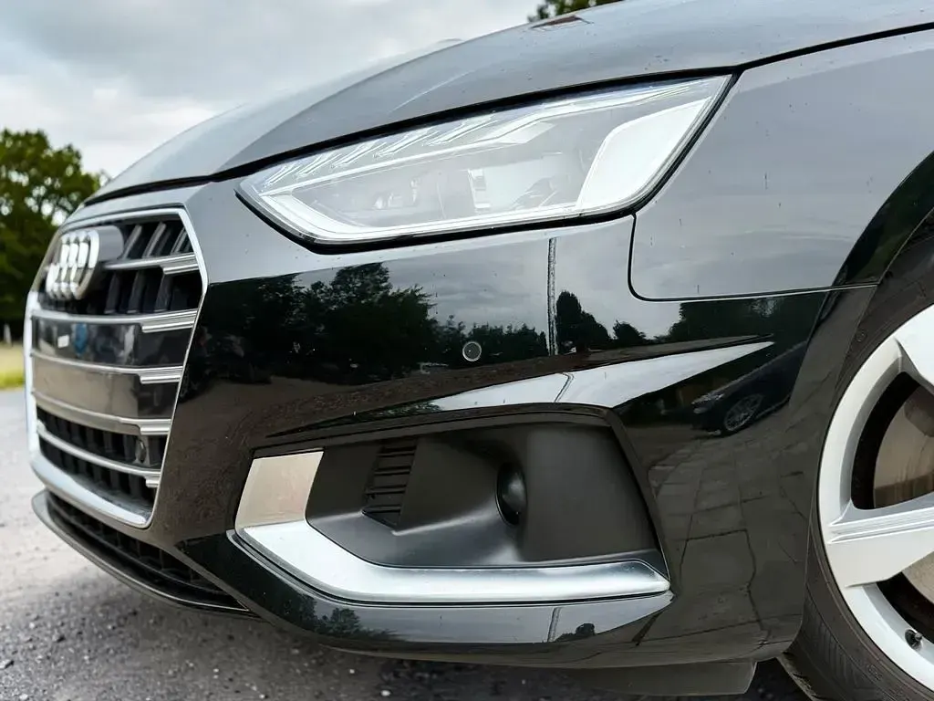Gebraucht Audi A4 Advanced 190 PS (139 kW) 2020 Schwarz Kombi