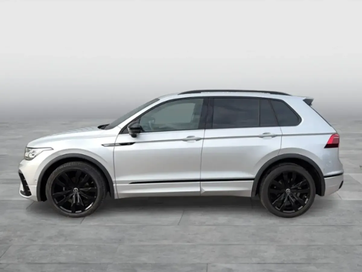 Gebraucht VW Tiguan Style 150 PS (110 kW) 2023 Silber SUV