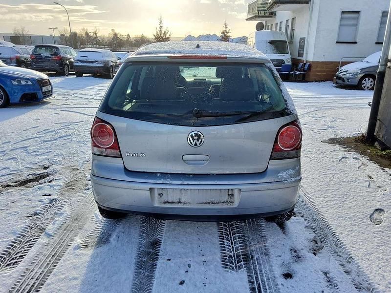 Gebraucht VW Polo Comfortline 60 PS (44 kW) 2009 Silverbird metallic Kleinwagen