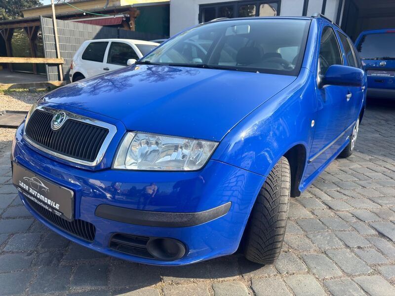 Blau Gebraucht 2005 Skoda Fabia Ambiente Kleinwagen | 1.350 € (Fairer Preis) - Bild 1/4