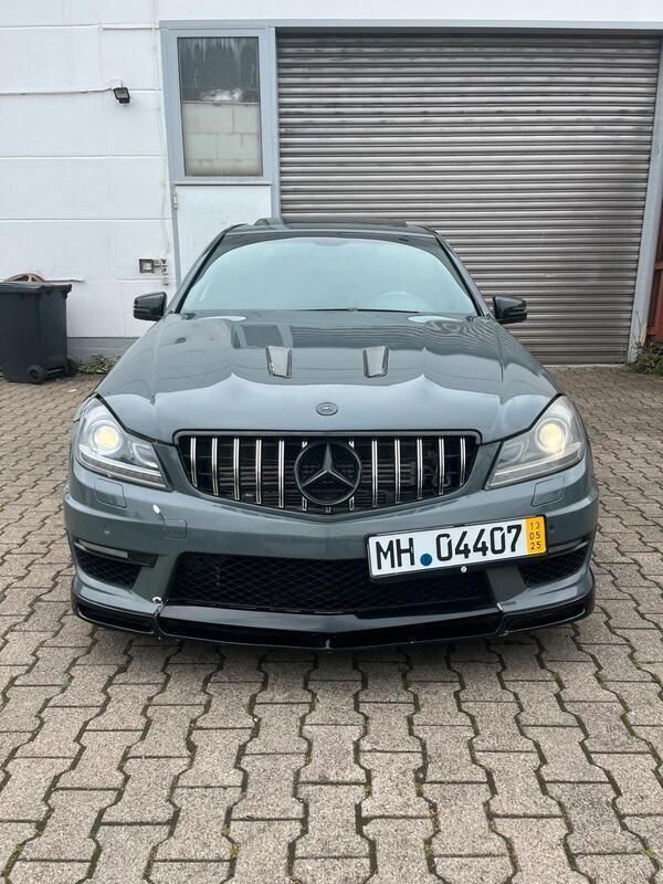 Gebraucht 2011 Mercedes C63 AMG AMG Limousine | 22.400 € - Bild 1/4