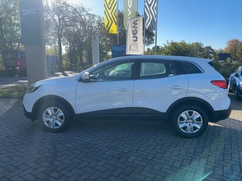 Gebraucht Renault Kadjar Life 131 PS (96 kW) 2015 Weiß SUV