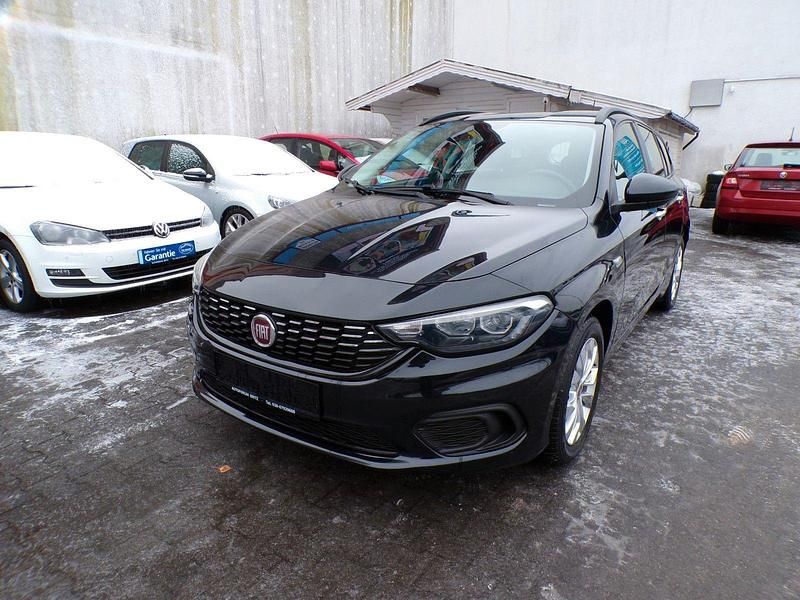 Schwarz Gebraucht 2017 Fiat Tipo Kombi | 8.990 € (Guter Preis) - Bild 1/4