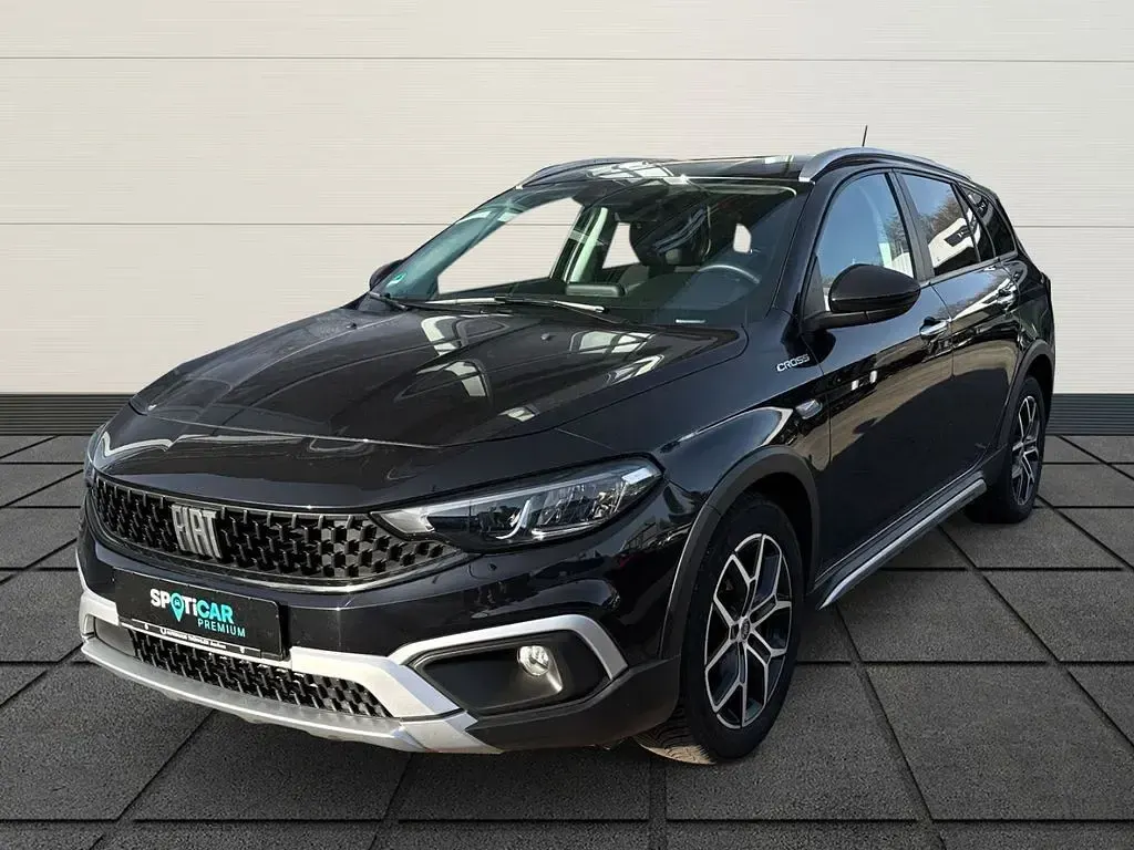 Gebraucht Fiat Tipo Cross 131 PS (96 kW) 2022 Vr718/b Kombi