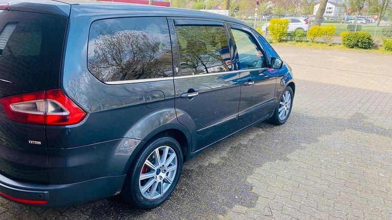 Gebraucht Ford Galaxy 140 PS (102 kW) 2007 Grau Van / Kleinbus