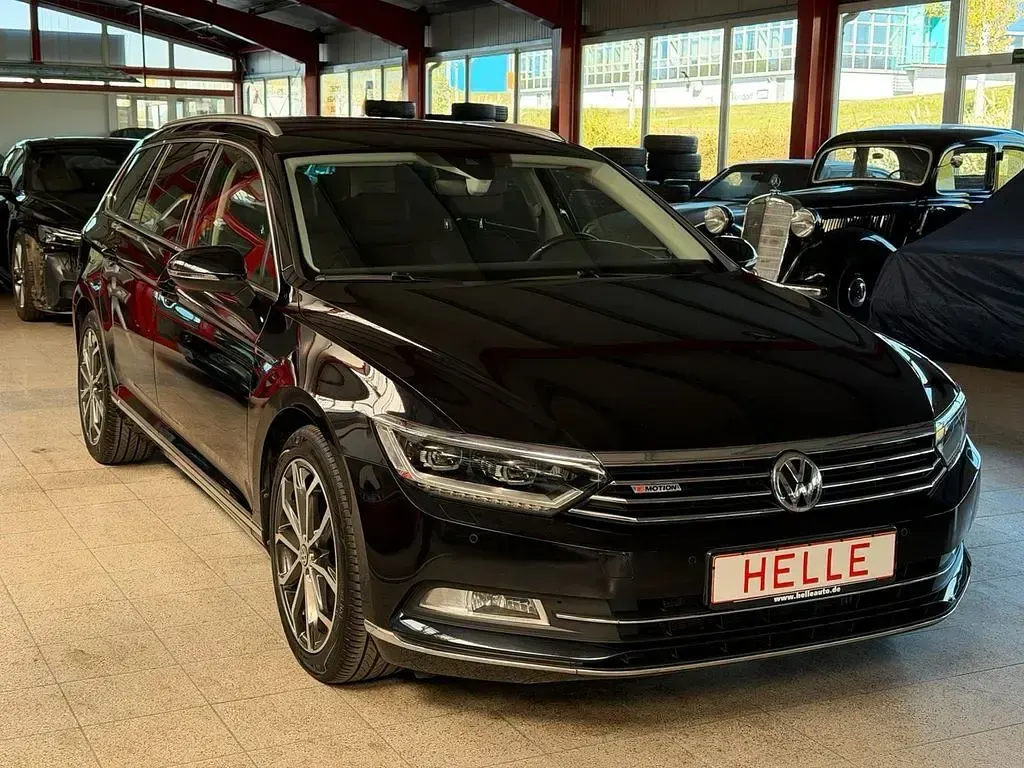Gebraucht VW Passat Highline 239 PS (175 kW) 2015 Deep black perleffekt (metallic) Kombi