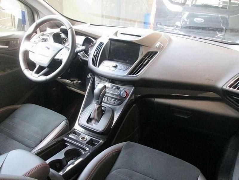 Blau Gebraucht 2018 Ford Kuga ST-Line SUV | 11.985 € (Guter Preis) - Bild 1/4