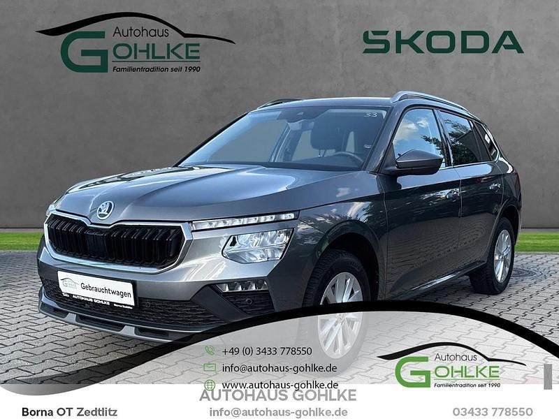 Graphitegrau Gebraucht 2024 Skoda Kamiq Selection SUV | 23.190 € (Etwas zu teuer) - Bild 1/4