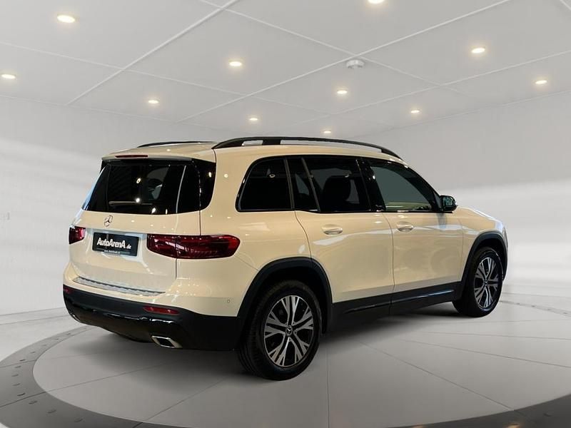 Gebraucht Mercedes GLB180 Progressive 116 PS (85 kW) 2024 Unilack polarweiss SUV