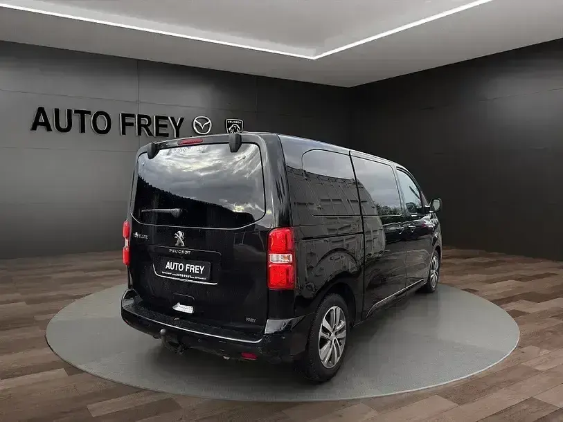 Gebraucht Peugeot Traveller Allure 177 PS (130 kW) 2020 Schwarz Van / Kleinbus
