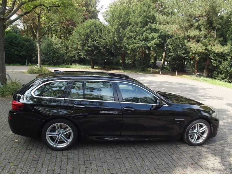 Gebraucht BMW 530 M Sport 258 PS (189 kW) 2017 Schwarz Kombi