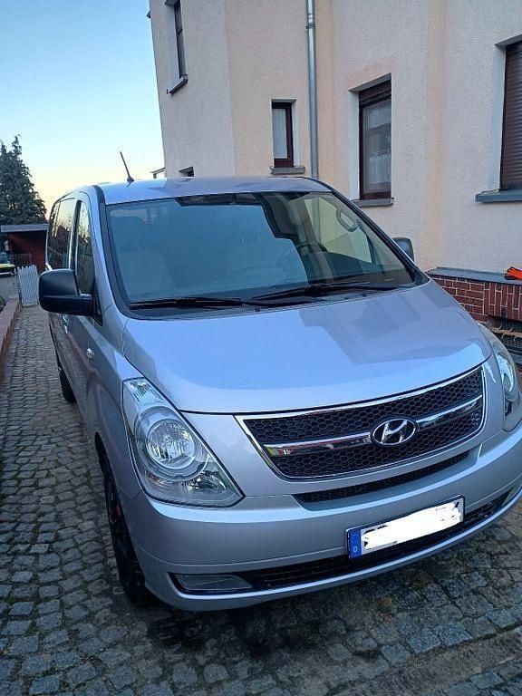 Gebraucht Hyundai H-1 109 PS (80 kW) 2011 Grau Van / Kleinbus