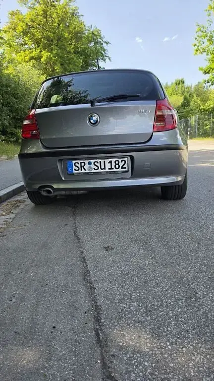 Gebraucht BMW 116 122 PS (89 kW) 2010 Silber Kleinwagen