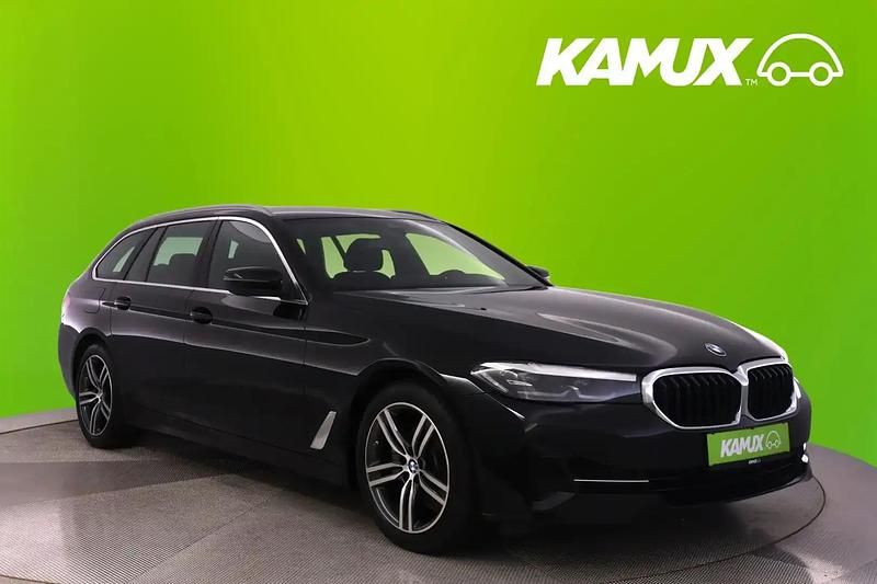Schwarz Gebraucht 2021 BMW 520 Kombi | 25.750 € (Superpreis) - Bild 1/4