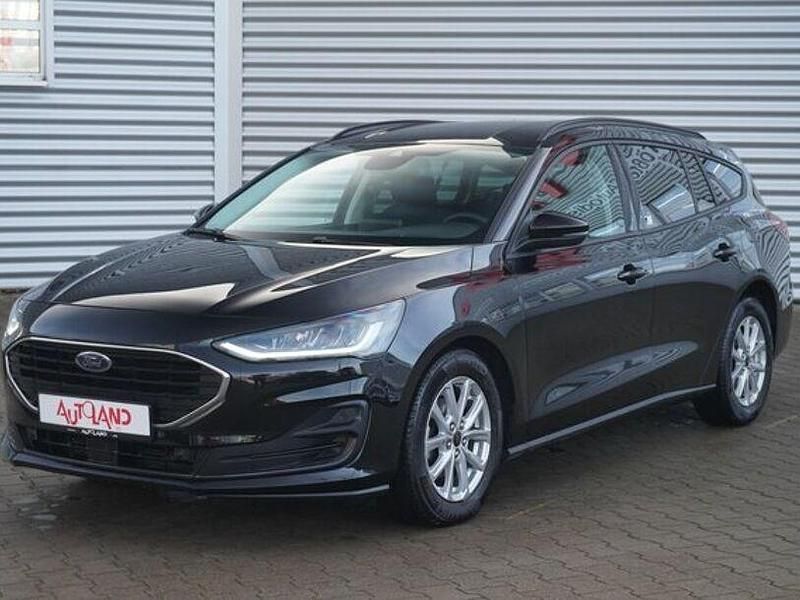 Gebraucht Ford Focus Cool & Connect 125 PS (91 kW) 2022 Schwarz Limousine