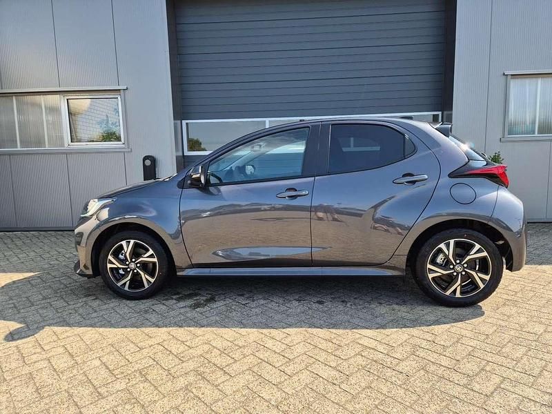 Marlingrau metallic Neu 2025 Toyota Yaris Kleinwagen | 23.590 € (Guter Preis) - Bild 1/4