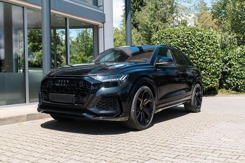 Schwarz Gebraucht 2023 Audi RS Q8 Sport SUV | 109.900 € (Etwas zu teuer) - Bild 1/4