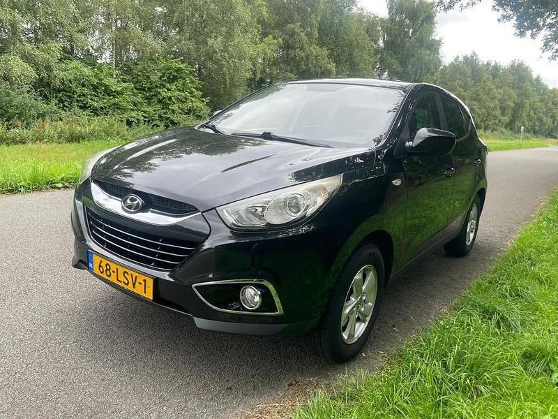 Schwarz Gebraucht 2010 Hyundai ix35 Dynamiq SUV | 4.850 € (Teuer) - Bild 1/4