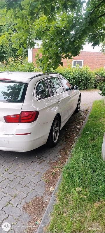 Gebraucht BMW 530 258 PS (189 kW) 2012 Weiß Kombi