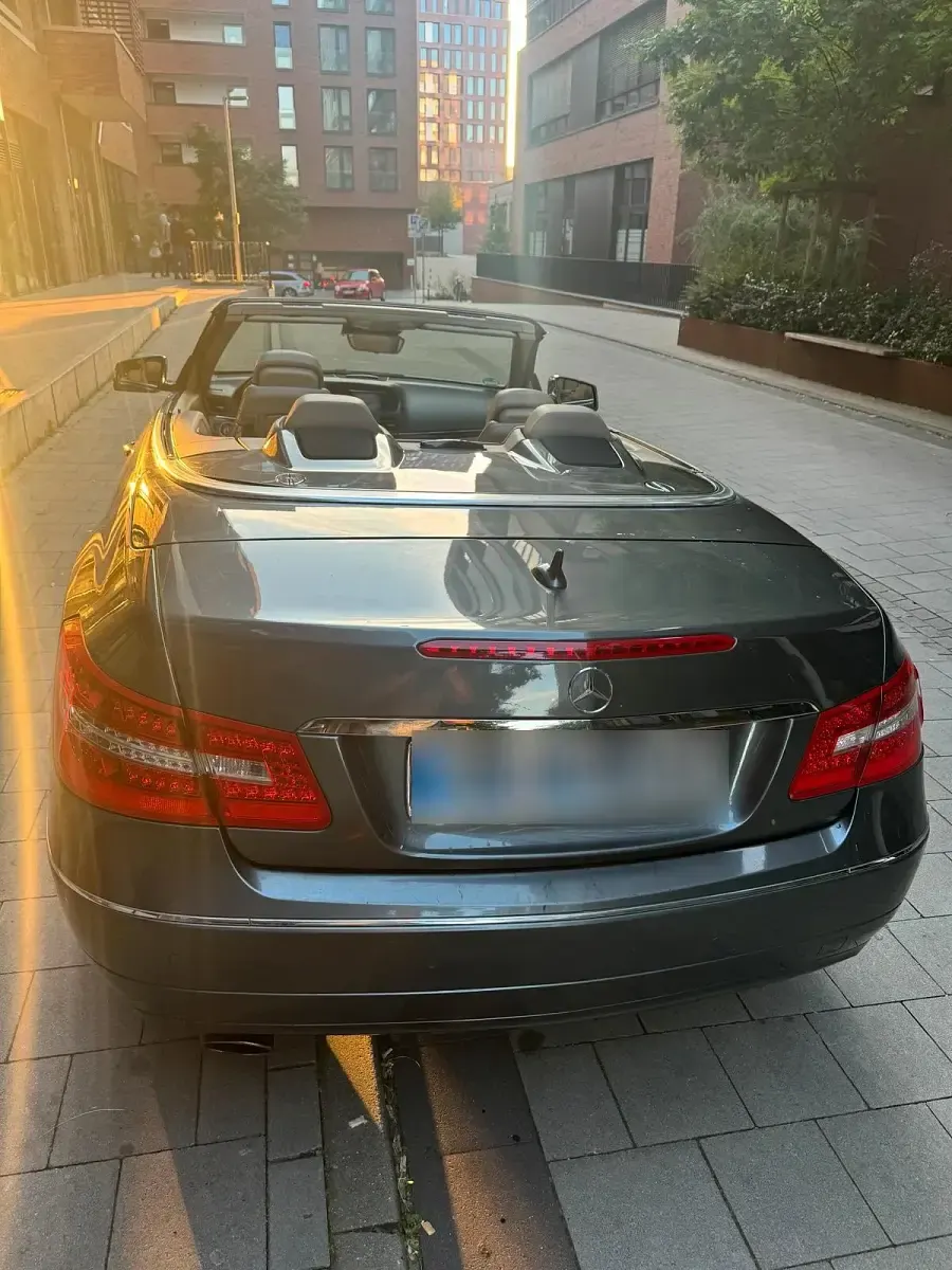Gebraucht Mercedes E250 204 PS (150 kW) 2012 Grau Cabrio