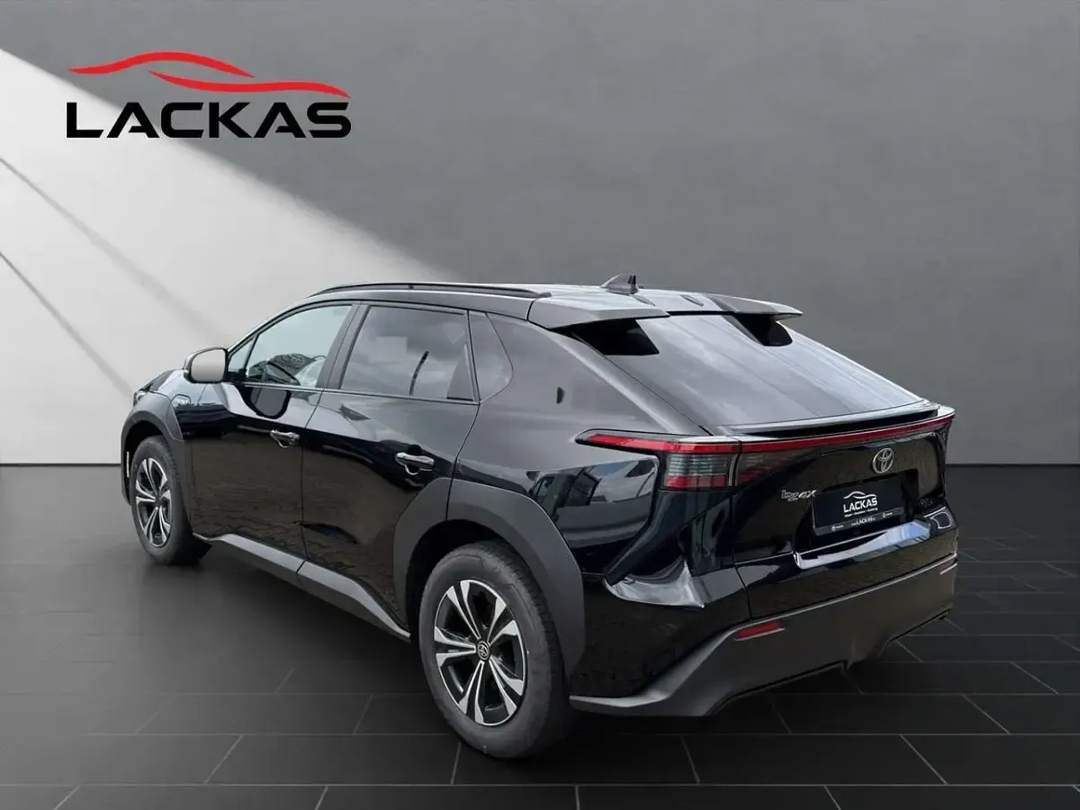 Gebraucht Toyota bZ4X 150 kW (204 PS) 2023 Schwarz SUV