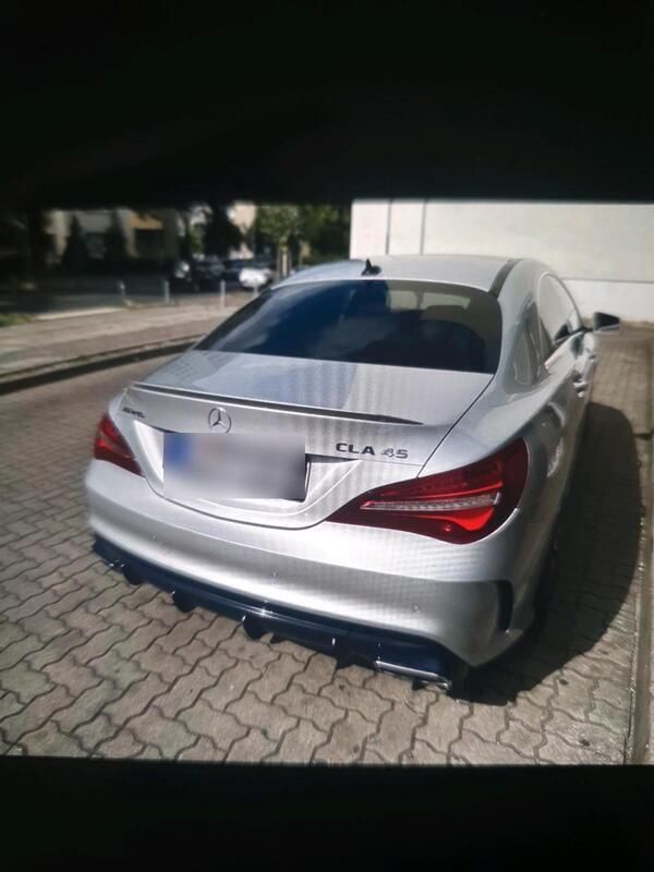 Silber Gebraucht 2017 Mercedes CLA45 AMG AMG Limousine | 27.000 € (Fairer Preis) - Bild 1/4