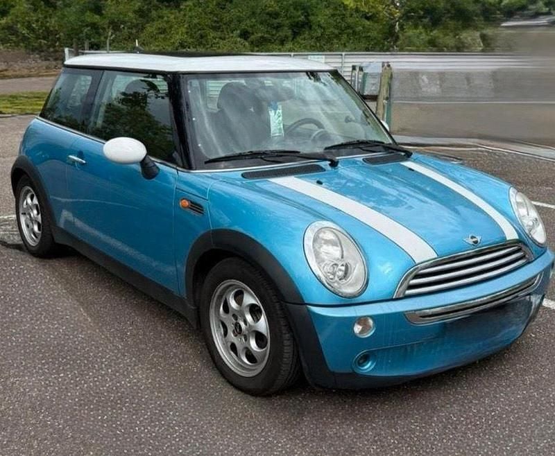 Second-hand Mini Cooper 116 CP (85 kW) 2004 Albastru Hatchback