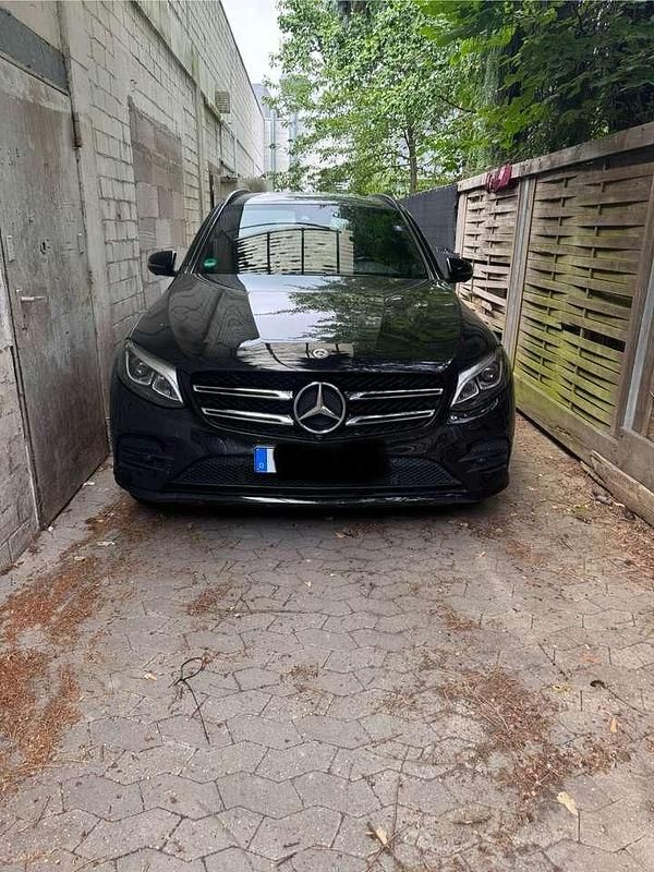 Gebraucht 2018 Mercedes GLC250 Sportline SUV | 19.950 € (Superpreis) - Bild 1/4