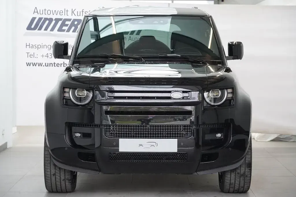 Gebraucht Land Rover Defender SE Dynamic 300 PS (220 kW) 2026 Schwarz SUV