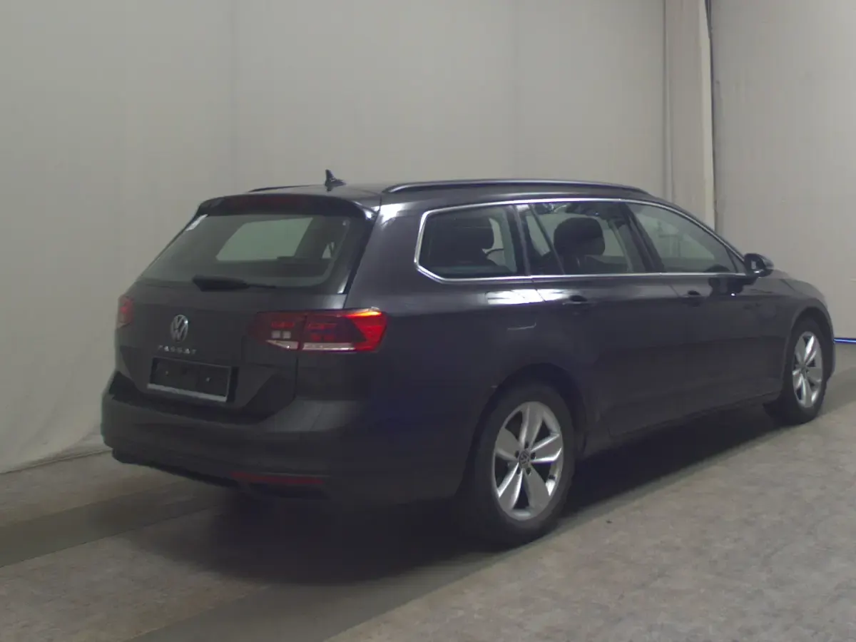 Gebraucht VW Passat Business 200 PS (147 kW) 2020 Grau Kombi