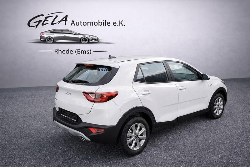 Gebraucht Kia Stonic Edition 7 84 PS (61 kW) 2023 Weiß SUV