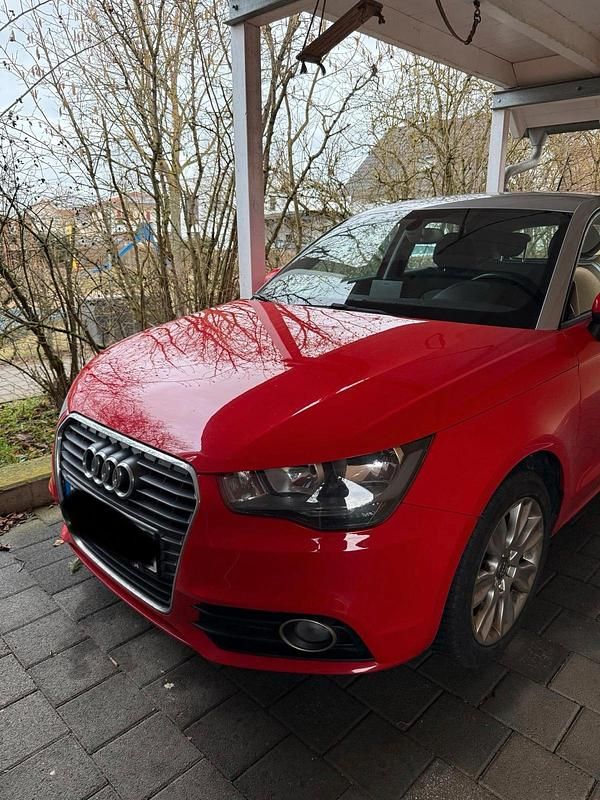 Gebraucht Audi A1 86 PS (63 kW) 2013 Rot Kleinwagen
